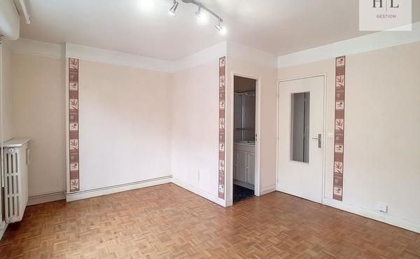 Location studio 28 m²