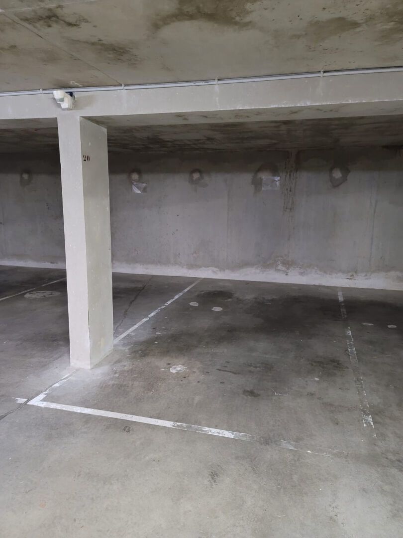 Location Parking/ Box