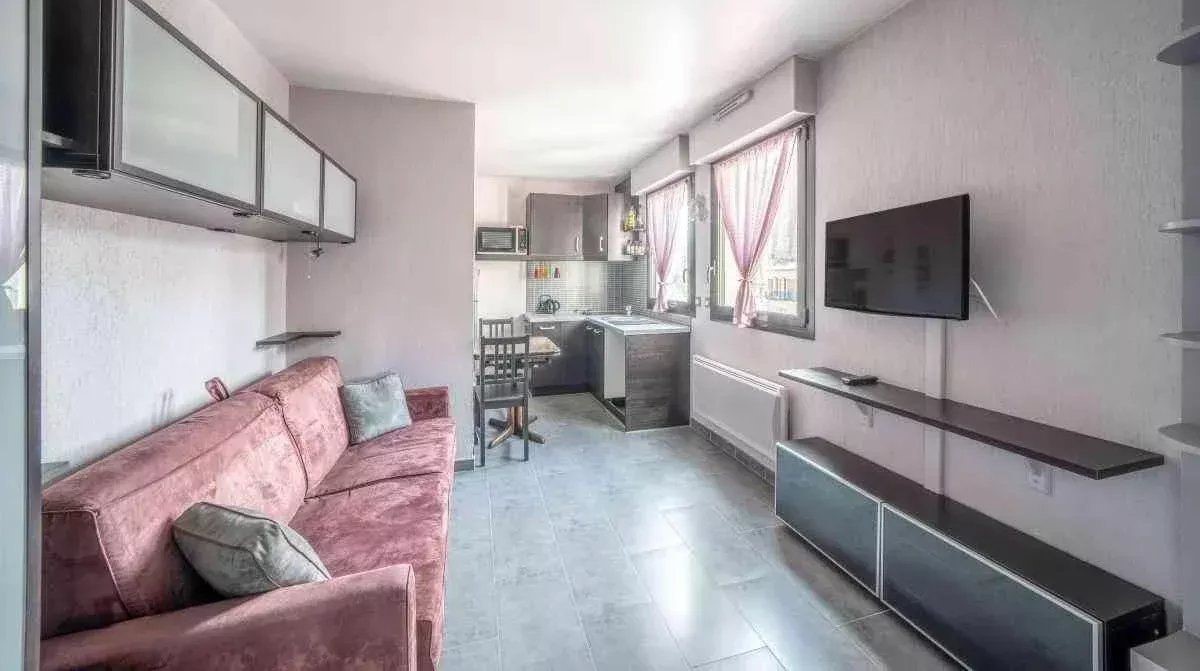 Location studio meublé 19 m²