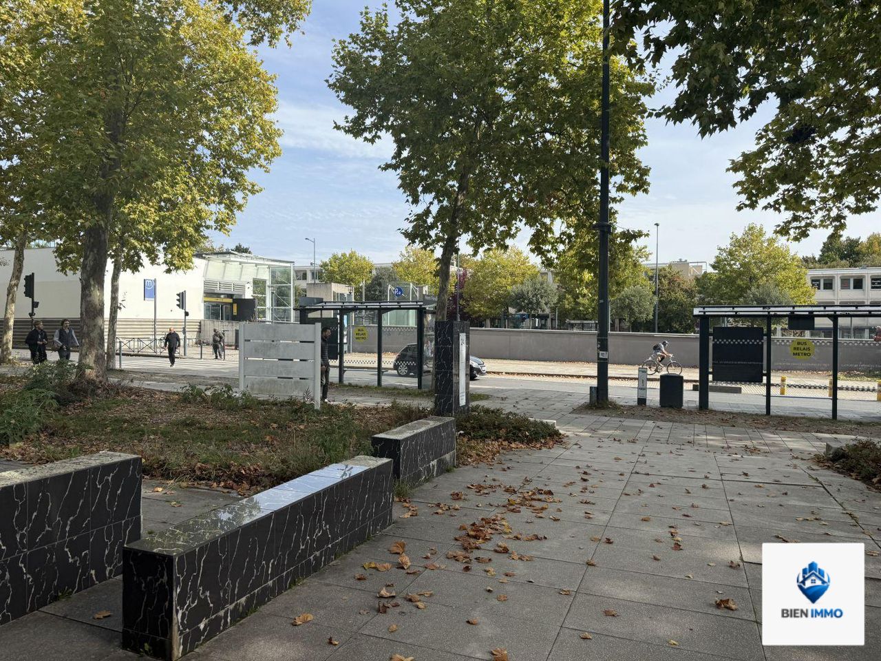 Location Parking/ Box